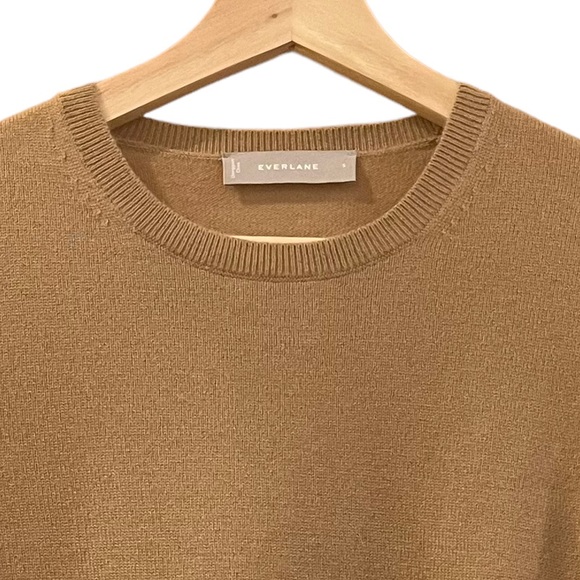 Everlane | Cashmere Crew Neck Sweater - Picture 4 of 9